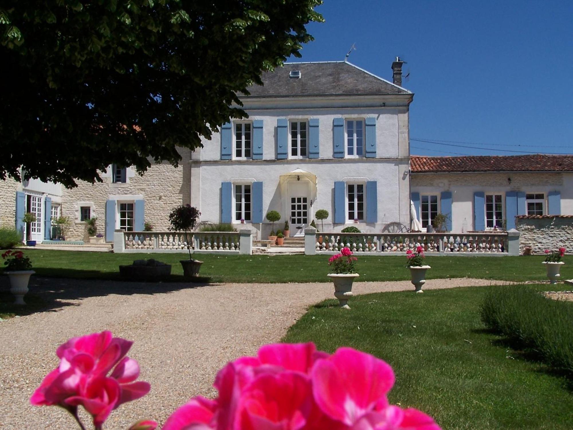 Le Four A Pain Hotell Saint-Jean-dʼAngély Eksteriør bilde